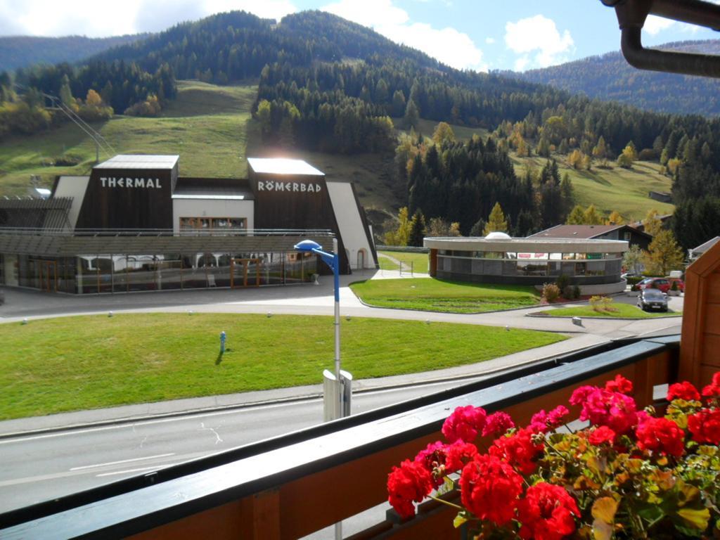 Haus Am Roemerbad Bad Kleinkirchheim Bilik gambar