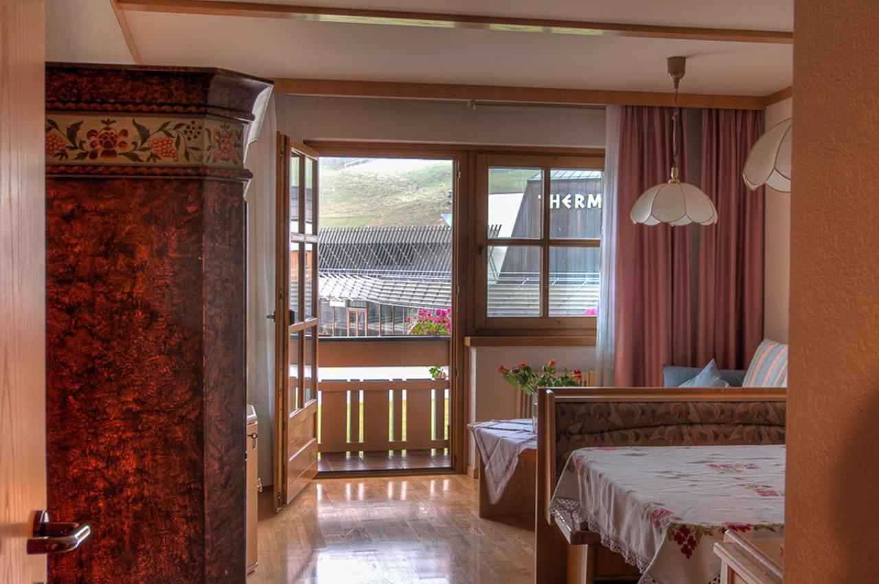 Haus Am Roemerbad Bad Kleinkirchheim Bilik gambar